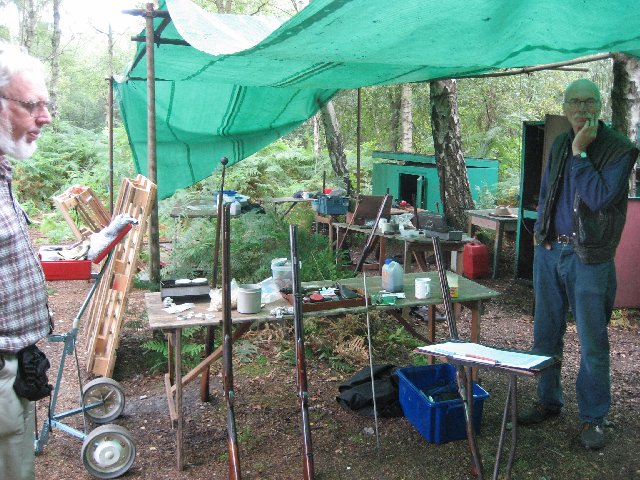 Loading tables and preparation area